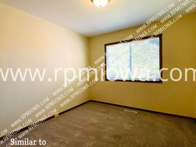Building Photo - 1511 N Dakota Ave