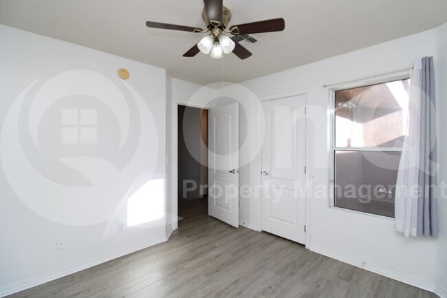 Building Photo - 4202 N 21st St
