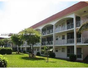 Building Photo - 541 Blue Heron Dr