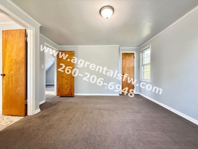 Building Photo - 325 Dalgren Ave
