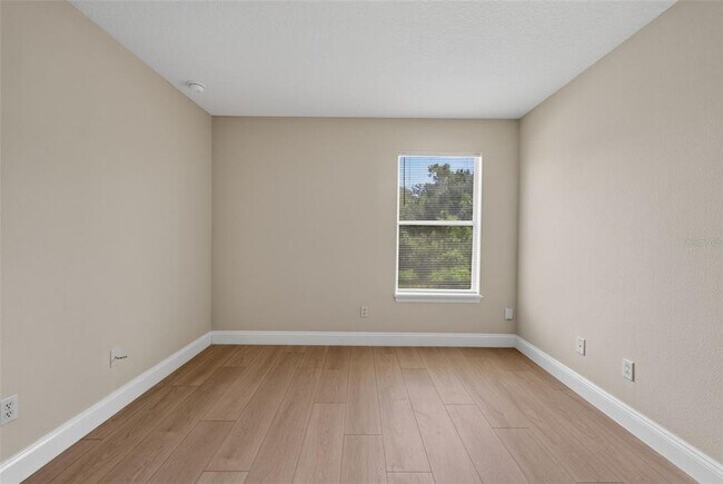 Building Photo - 1851 Great Falls Way