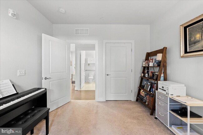 Building Photo - 2324 Wind Charm St