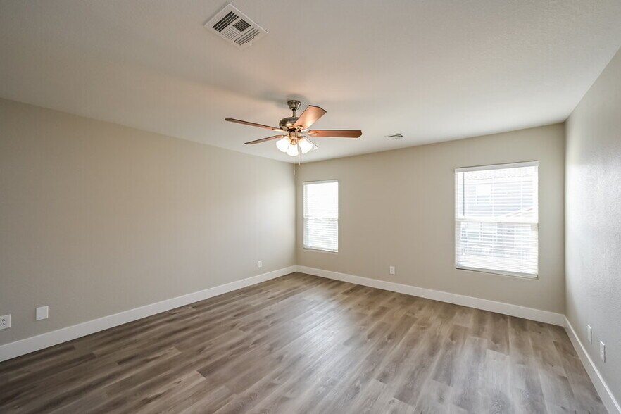 Building Photo - 781 Connex Ct