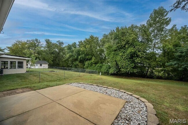 Building Photo - 4 Countryside Dr