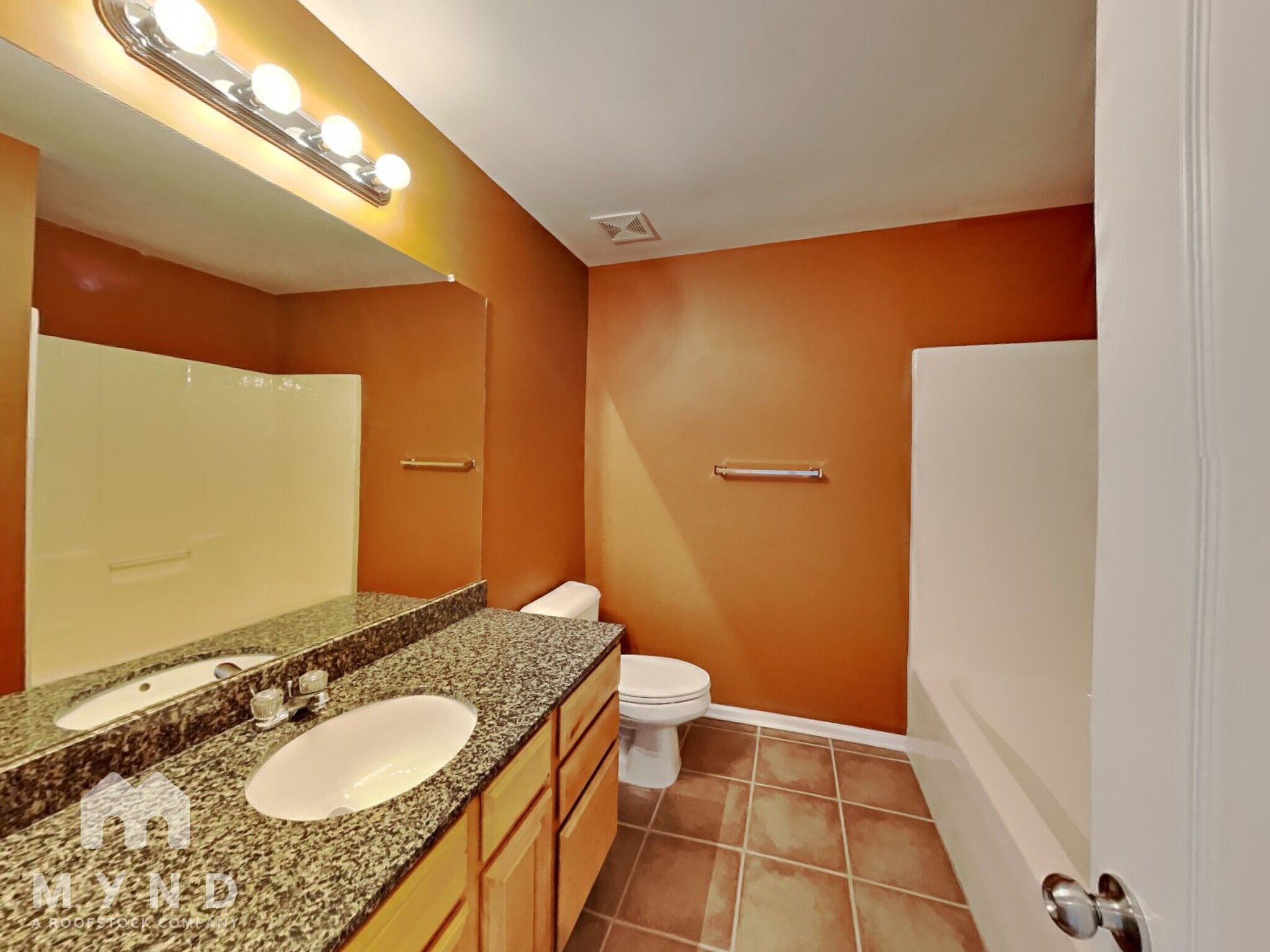 Building Photo - 1313 Stone Bay Dr SW