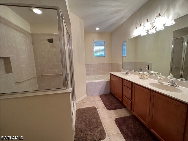 Building Photo - 6821 Ascot Dr