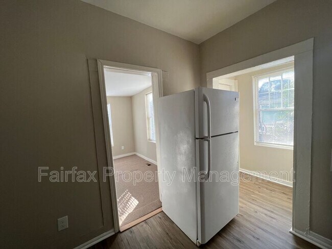 Building Photo - 1205 Morehead Ave