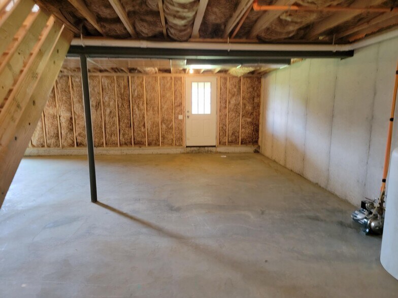 Building Photo - 336 Ashley Dr