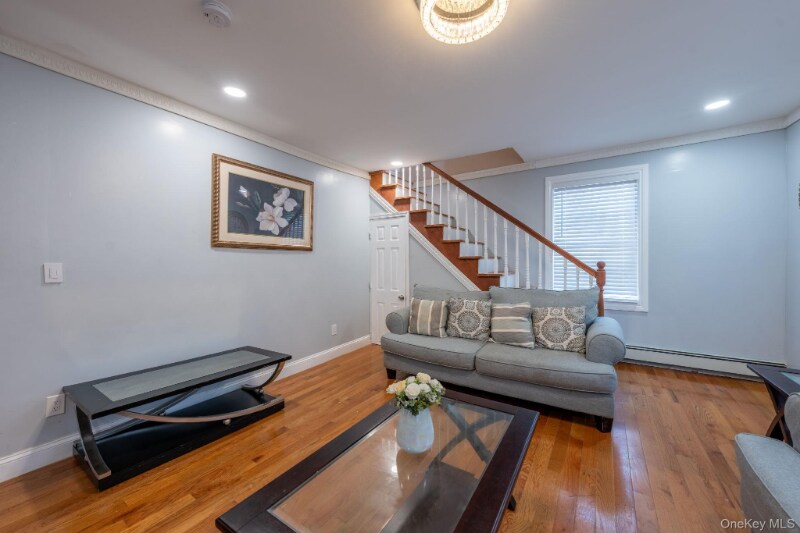 Building Photo - 116-01 221st St