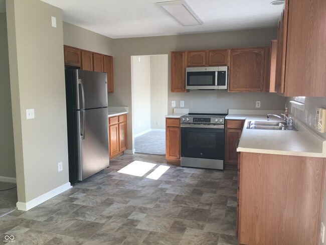 Building Photo - 8072 Birchfield Dr