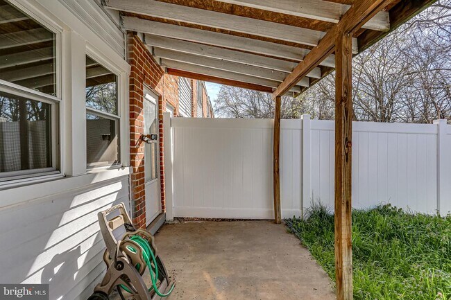 Building Photo - 341 Bigley Ave