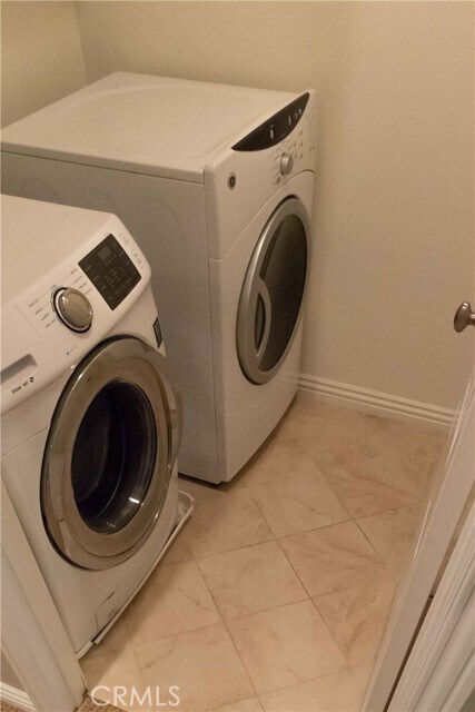 Building Photo - 4684 Luna Ct