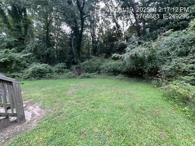 Building Photo - 186 Georgia Ave