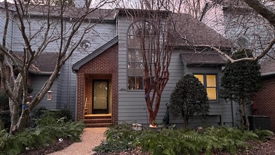 Building Photo - 305 Archer's Mead