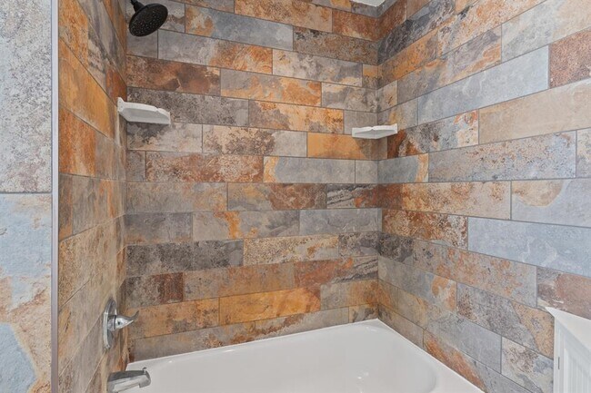 Building Photo - 1605 Windrift Way