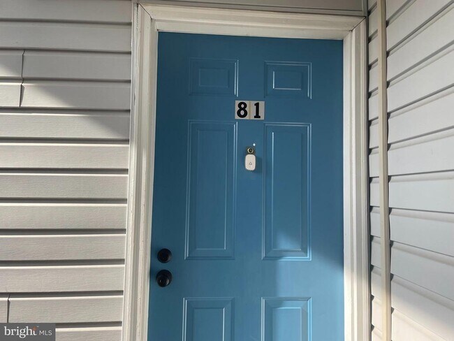 Building Photo - 81 Willow Ct