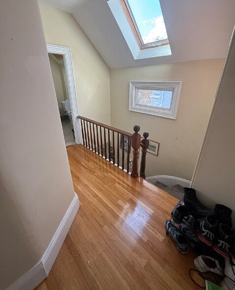 Building Photo - 36 Pratt St