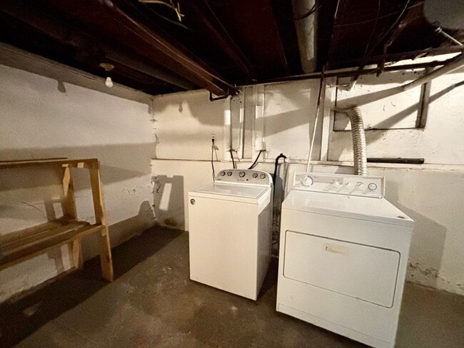 Building Photo - 3810-3812 Central St.