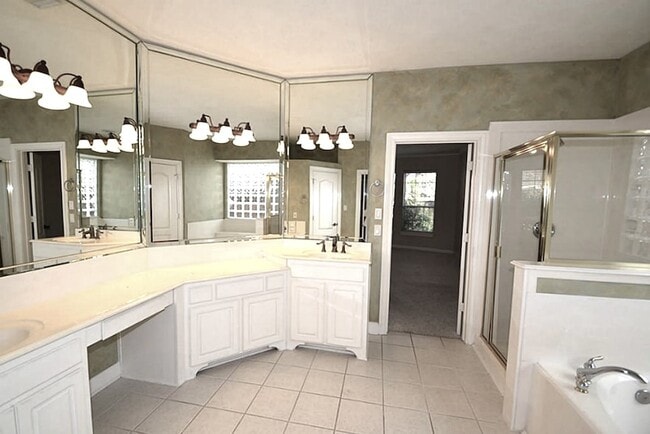 Building Photo - 5926 Solar Point Ln