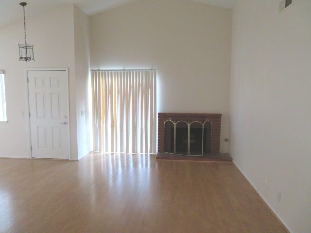 Building Photo - 4509 E vistapark Dr