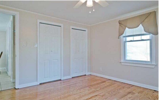 Building Photo - 157 Evans St