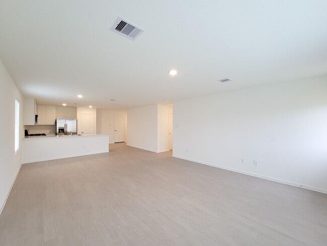 Building Photo - 388 Tejas Trl