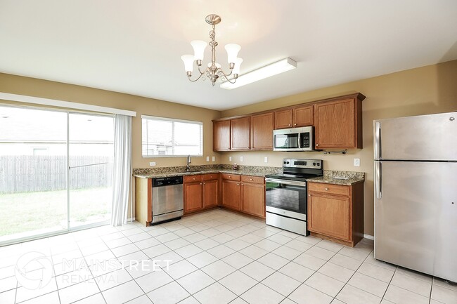 Building Photo - 1700 Village Park Trail