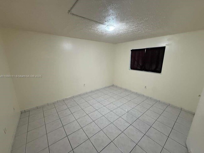 Building Photo - 6055 W 19th Ave
