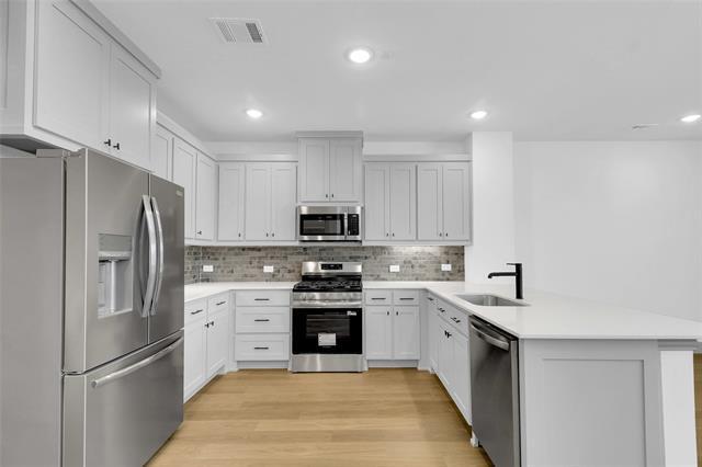 Building Photo - 1027 Stockton Dr