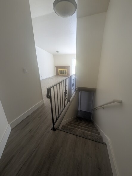 Building Photo - 5750 S Dynasty Oaks Cir