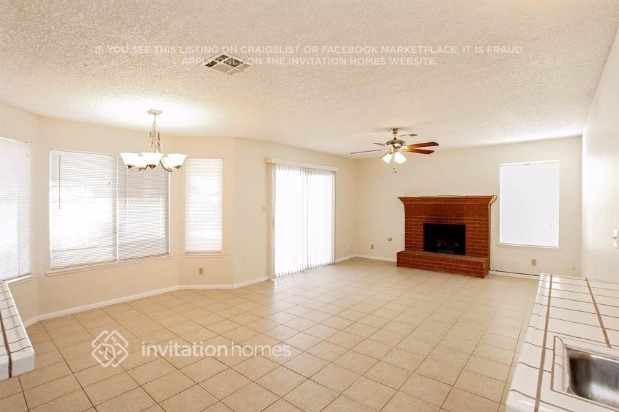 Building Photo - 610 E Eldorado Ln