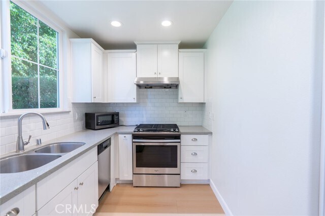 Building Photo - 111 E McLean St