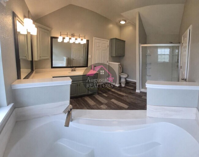 Building Photo - 5001 Crystal Creek