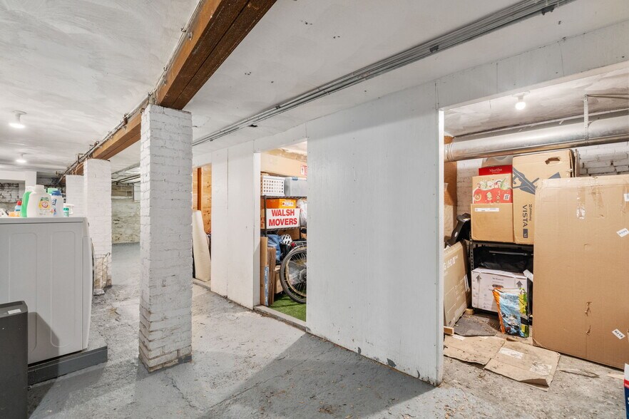Building Photo - 116 Brook St