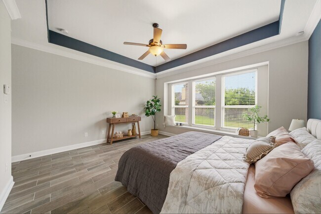 Building Photo - 18619 Navarro Branch Dr