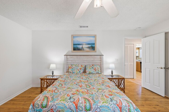 Building Photo - Fully Furnished Long Term Rental