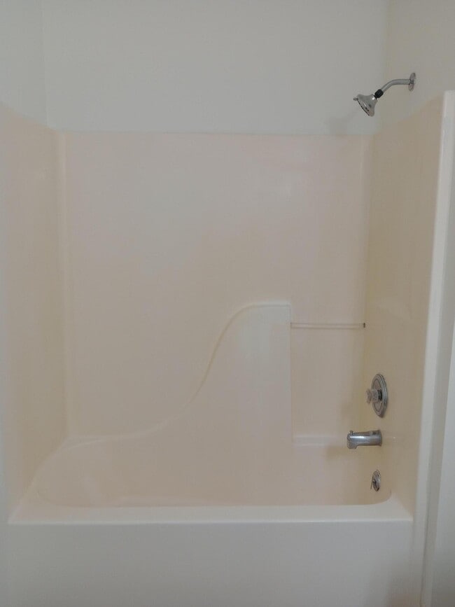 Building Photo - 2416 Calder Ct