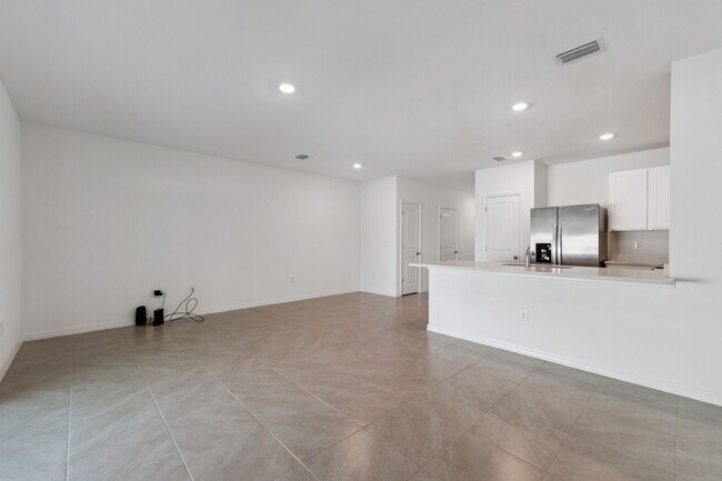 Building Photo - 6356 Sophie Oaks Ct