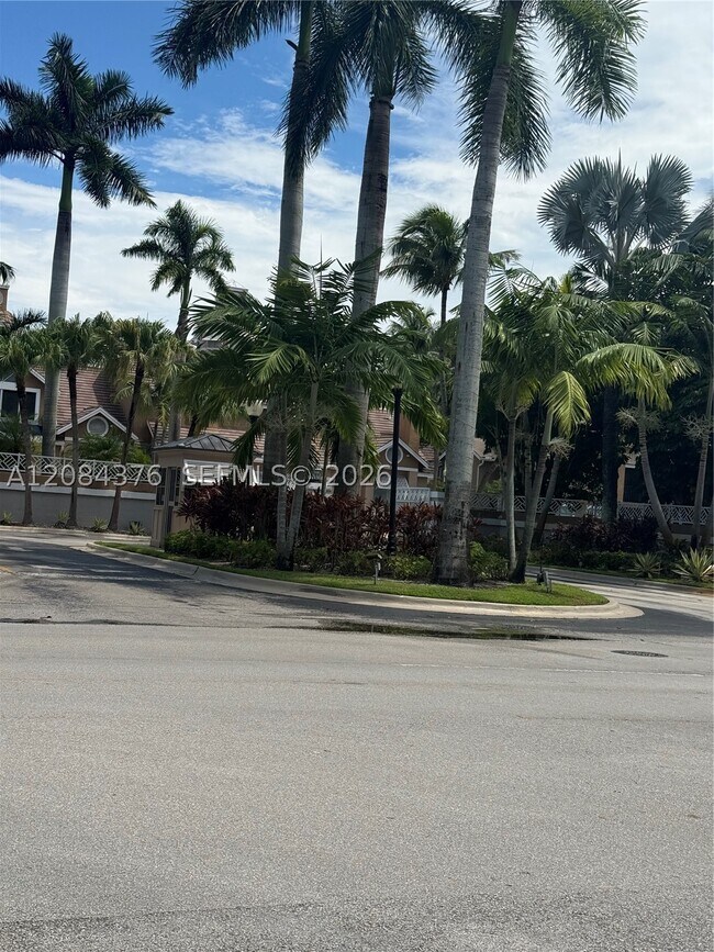 Building Photo - 15680 SW 106th Ln