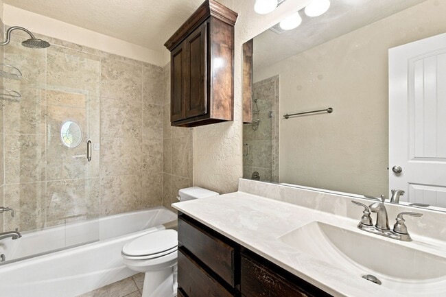 Building Photo - 10724 Masters Cir