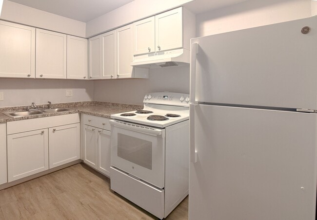 Kitchen - Cavanaugh Flatz