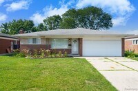 Building Photo - 13103 Iowa Dr