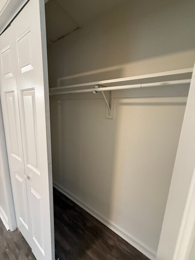 Building Photo - 111/113 Vintage Ct