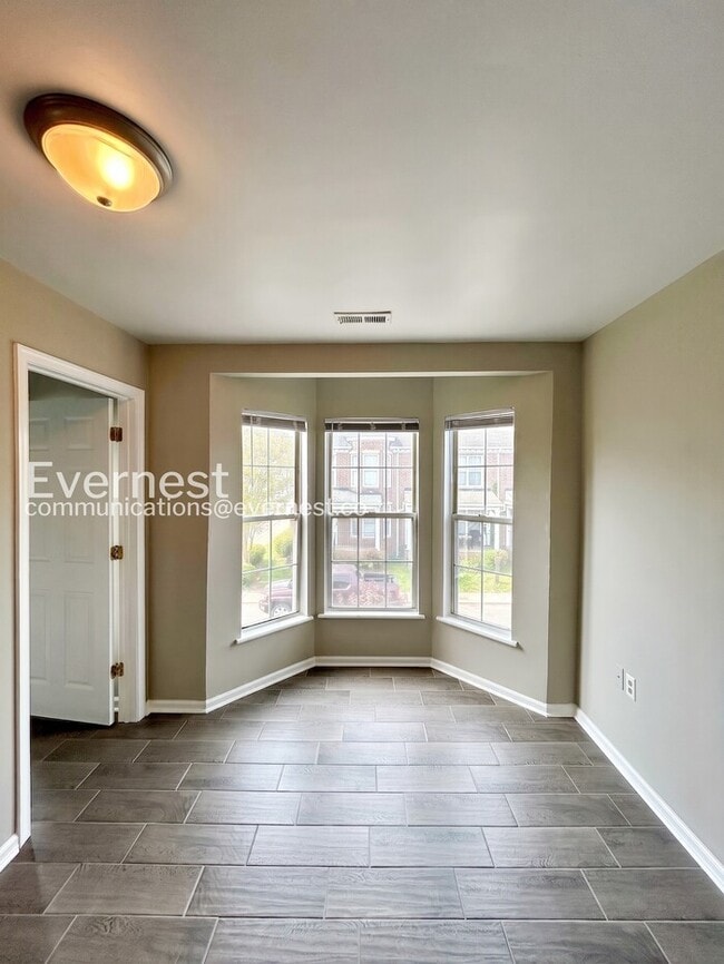 Building Photo - 800 Catherine St