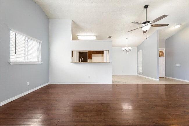 Building Photo - 5718 Champions Hill Dr