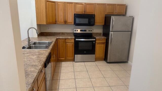 Building Photo - 2840 Stoneway Ln