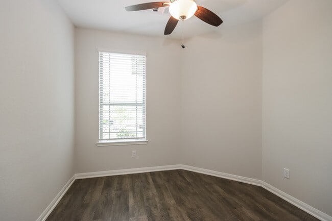 Building Photo - 13012 Stone Vly Wy