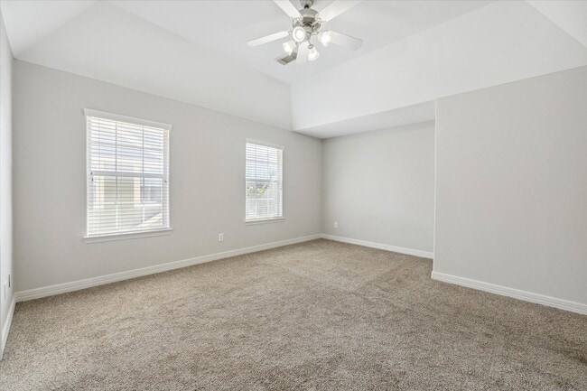 Building Photo - 2624 Detering St