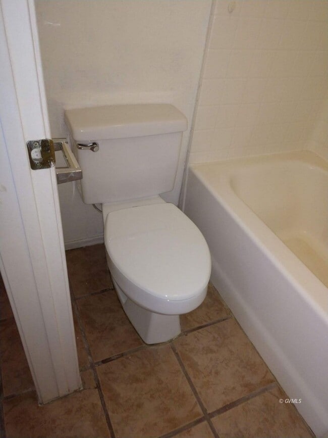 Building Photo - 1305 Crimson Canyon Dr