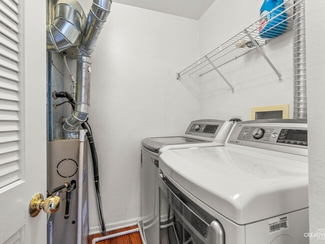 Building Photo - 3166 Bromley Ln